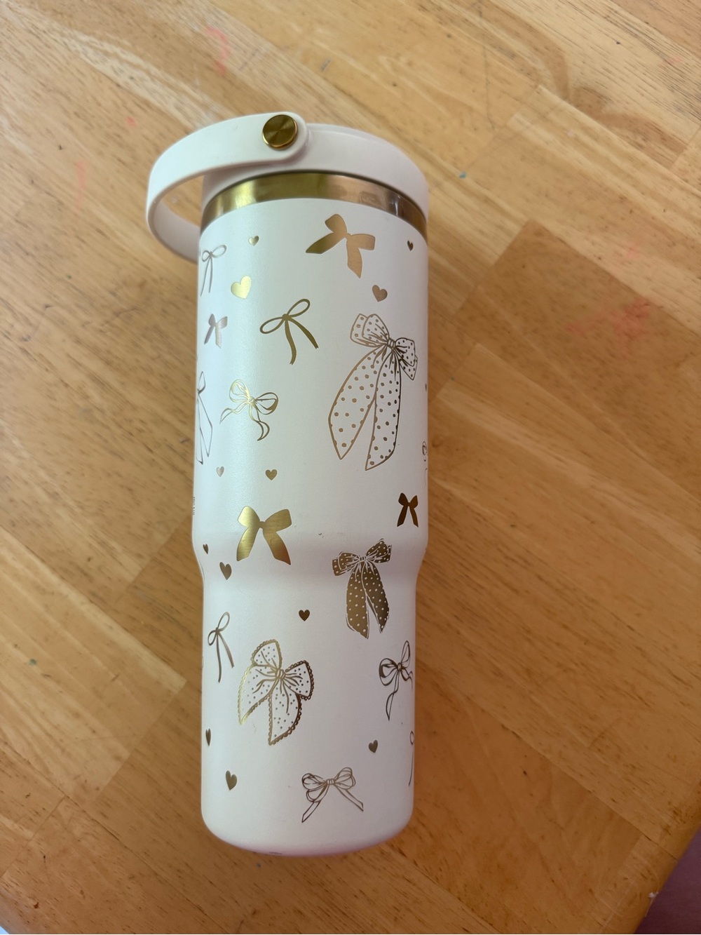 White Gold Bow Patterned Travel Tumbler